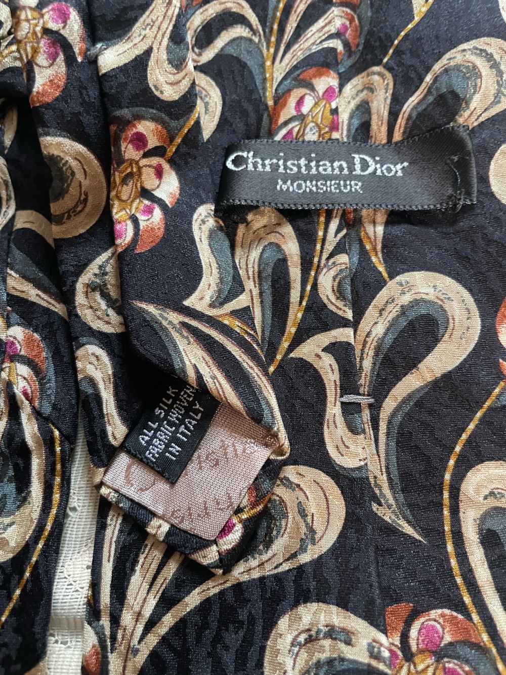 Dior Men Jeans - Silk Black with Beige, Gold and Pink Floral Print - Picture 5 of 5